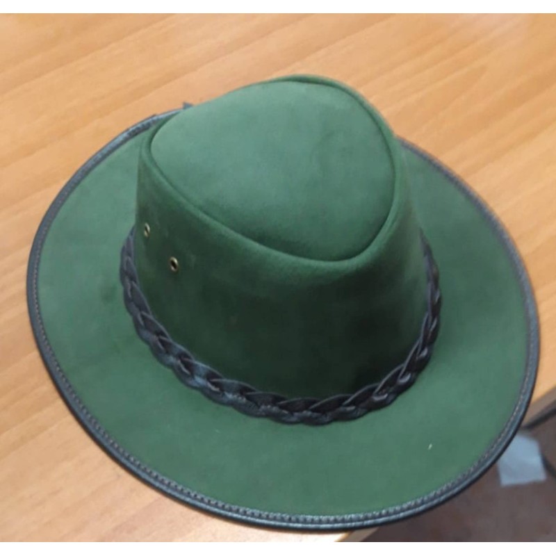 sombrero de cuero. hecho a mano. clásico. tradicional. artesanal